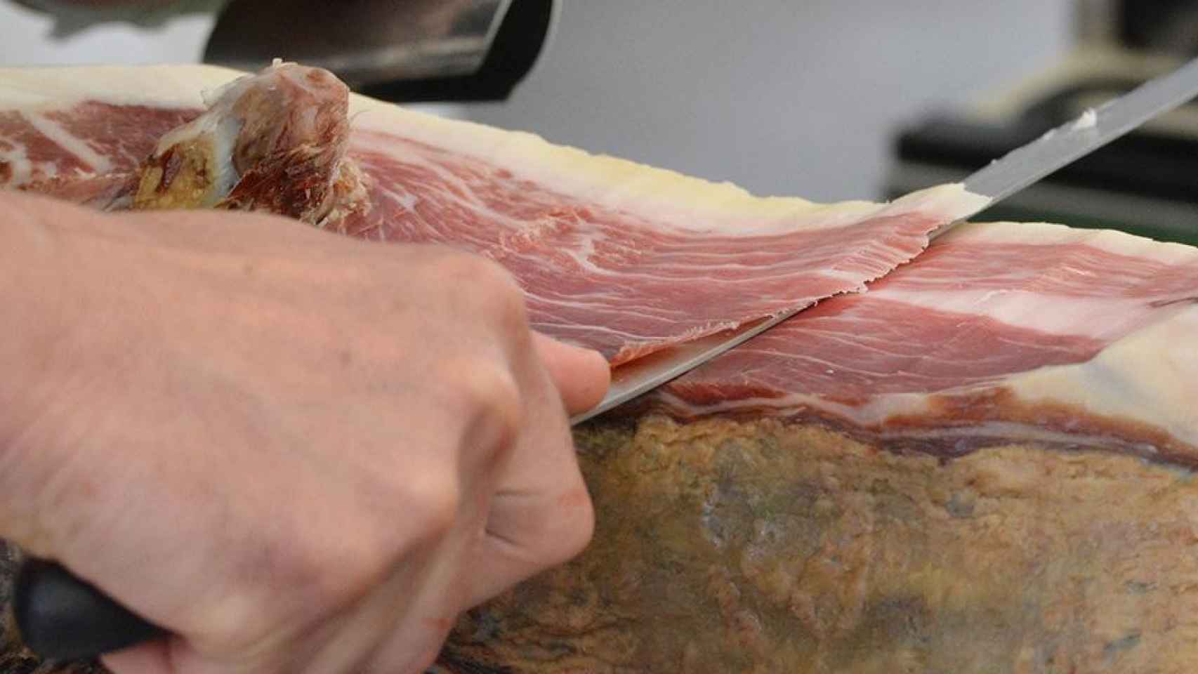 Corte de jamón / PIXABAY