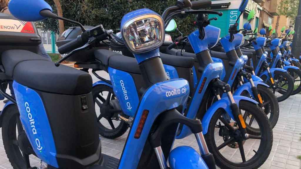 Una moto de Cooltra, uno de los operadores de motosharing en Barcelona / CG