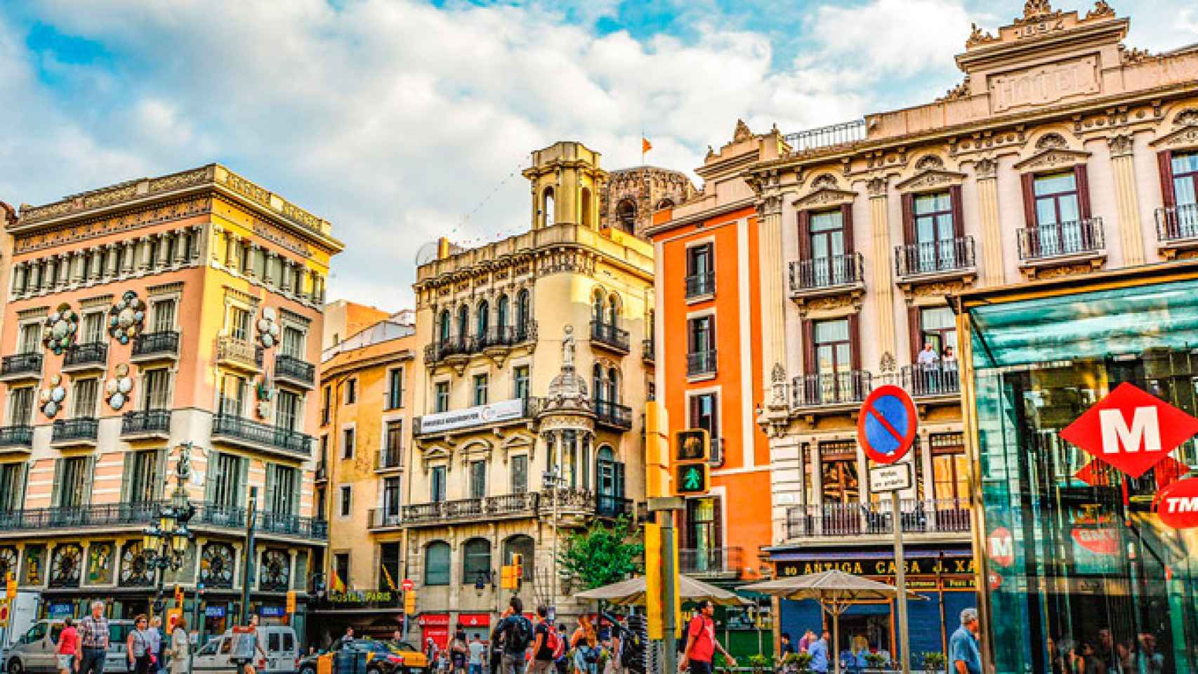 Imagen de pisos junto a Las Ramblas de Barcelona / CG