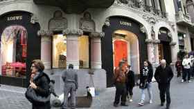 Imagen del Paseo de Gracia de Barcelona, una de las principales arterias comerciales de la ciudad / EFE