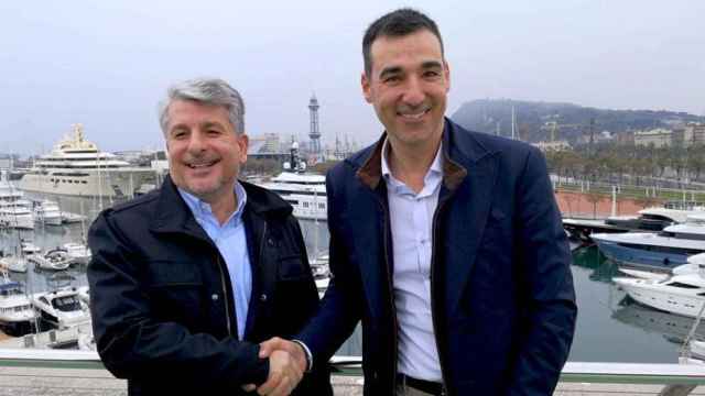 Miguel Vicente (d), presidente de Barcelona Tech City, junto al presidente de Accenture en España, Portugal e Israel, Juan Pedro Moreno (i), en el Pier 01 / BTC