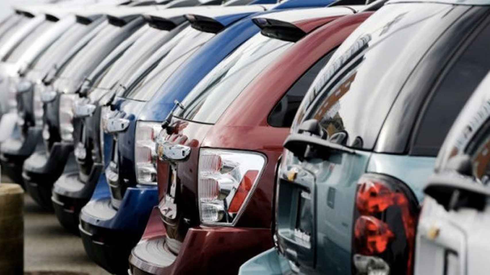 Vehículos expuestos en un salón del automóvil. / EFE