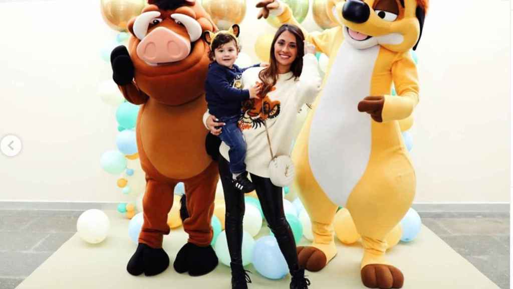 Antonella Roccuzzo con Ciro en su cumpleaños