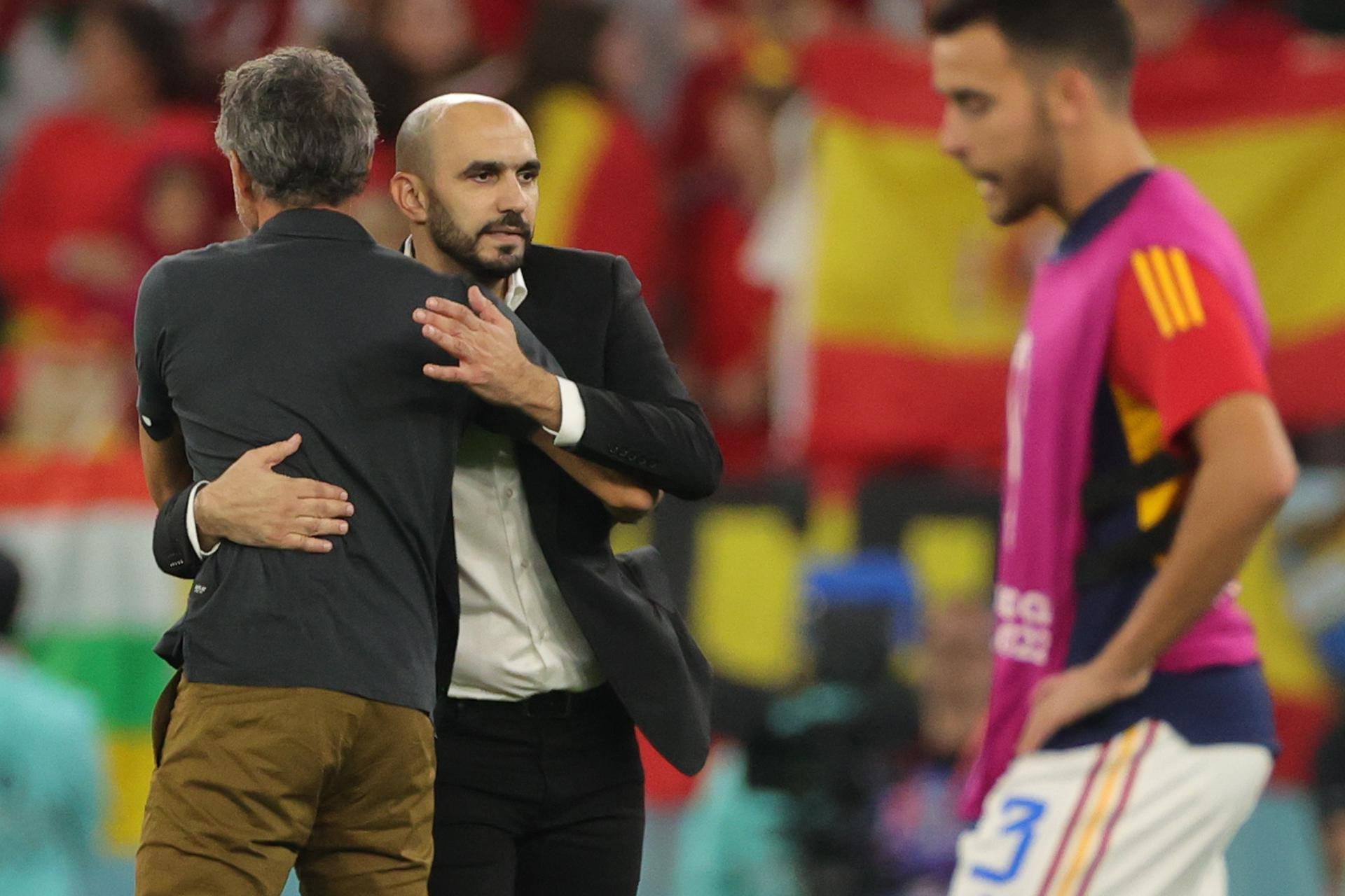 Luis Enrique felicita al seleccionador marroquí tras la eliminación de España : EFE