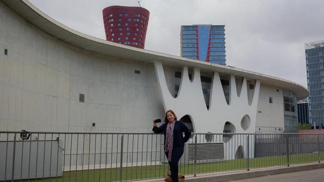 El recinto de Fira Gran Via con hoteles y rascacielos de oficinas de fondo / EP