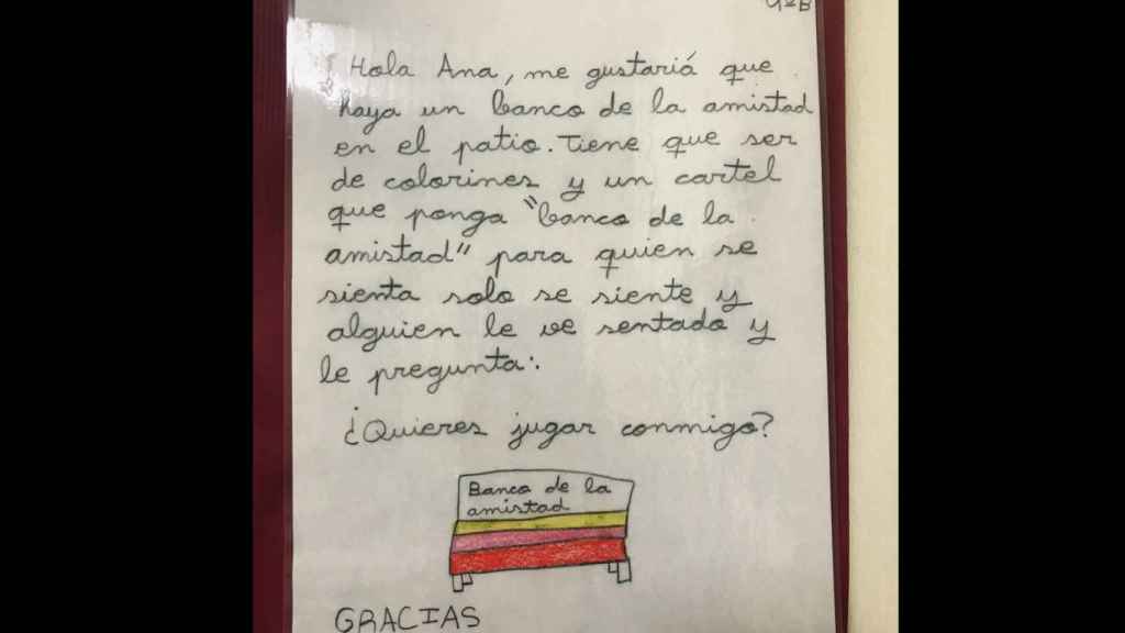 Banco de la amistad, la iniciativa de una niña burgalesa para que ningún niño se sienta solo que ha emocionado a todos / FACEBOOK