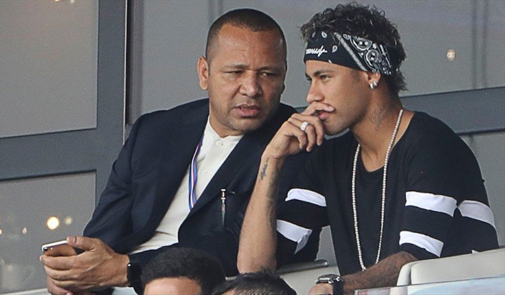 Una foto de archivo de Neymar Jr. y su padre