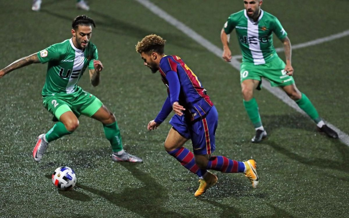 Konrad de la Fuente jugando ante el Cornellà con el Barça B / FC BARCELONA