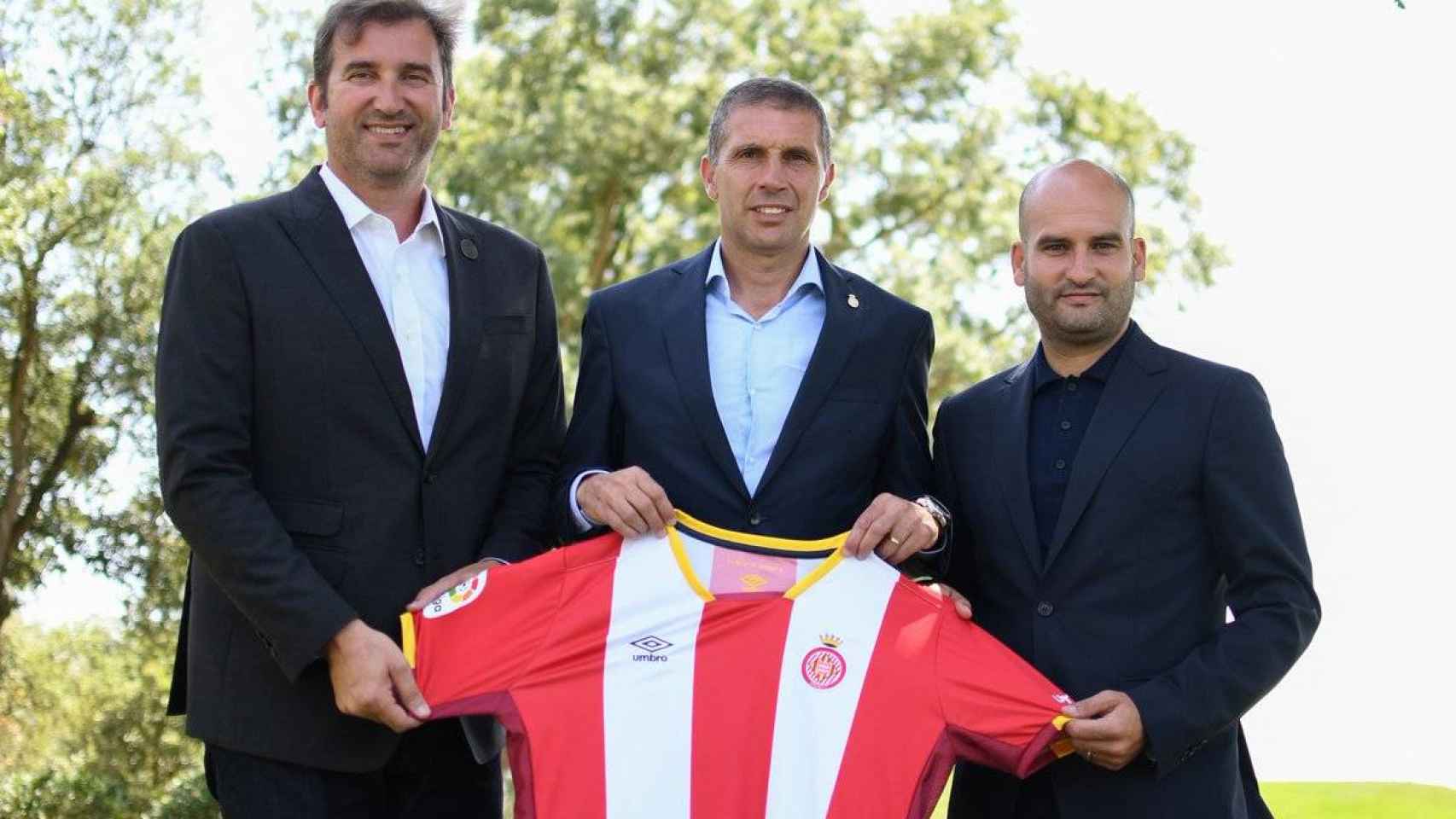 Soriano, Geli y Guardiola con la camiseta del Girona / Girona FC