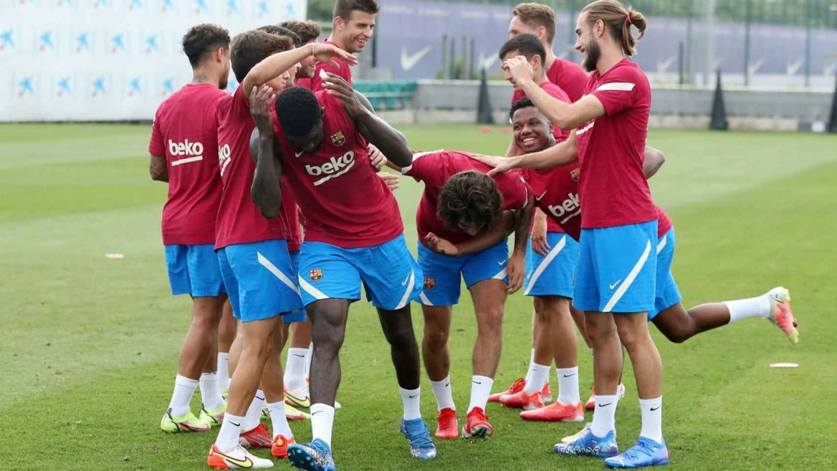 Umtiti y Collado en un entrenamiento del Barça / FC Barcelona