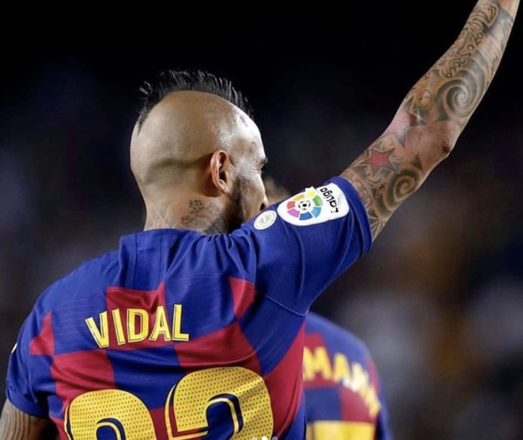 Una foto de Arturo Vidal celebrando su gol ante el Betis / Instagram