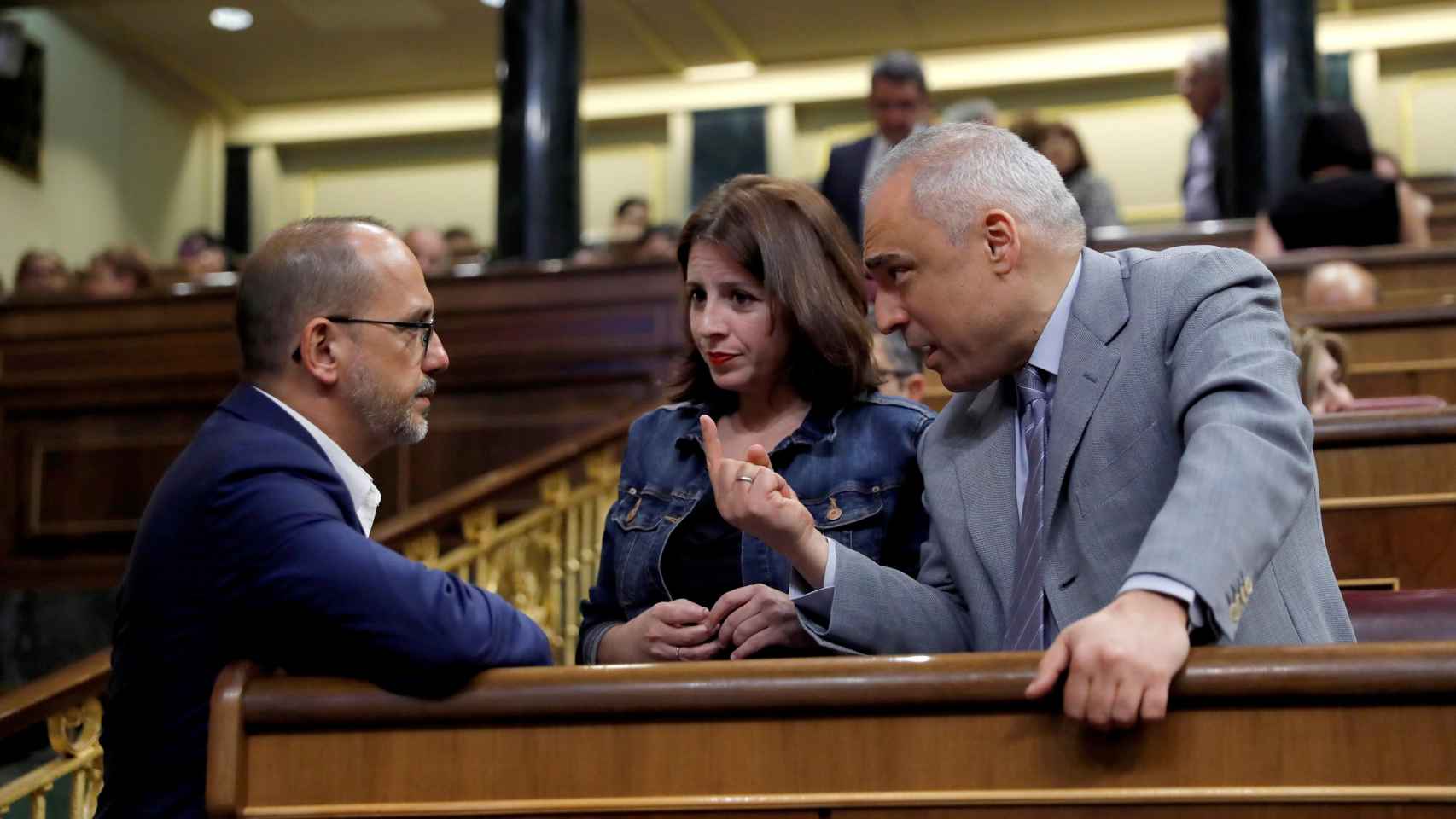 El portavoz del PDeCAT en el Congreso, Carles Campuzano, la portavoz socialista Adriana Lastra y el diputado del PSOE Rafael Simancas