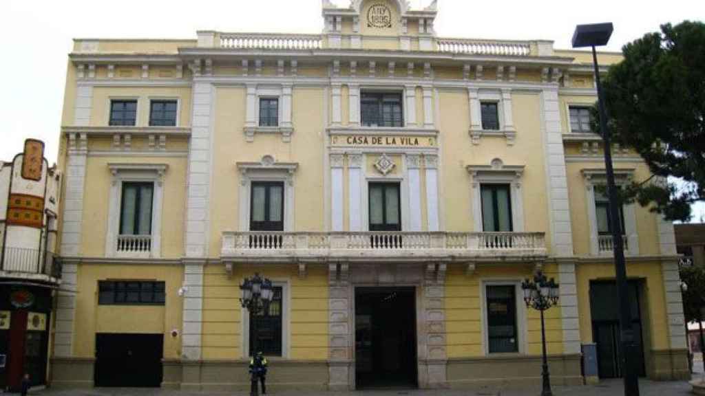 Fachada del Ayuntamiento de L'Hospitalet / CG