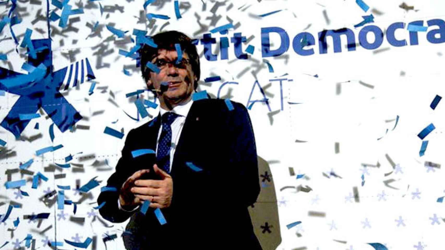 Carles Puigdemont, presidente de la Generalitat, en la presentación del logotipo de PDECat, la nueva CDC / EFE