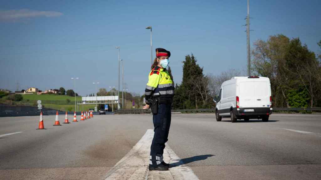 Una agente de los Mossos d'Esquadra / EP