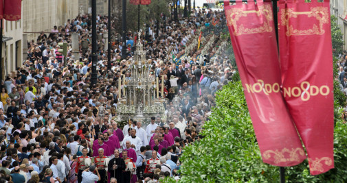 La procesión del Corpus Christi en Sevilla / RAÚL CARO - EFE