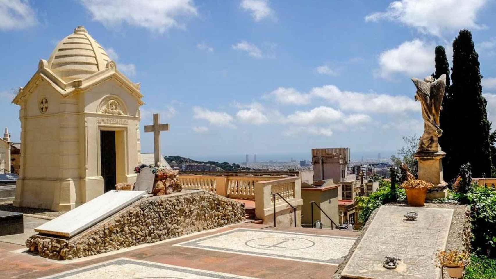 Imagen aérea del Cementerio de Montjuïc de Barcelona, el mayor de la ciudad / CBSA