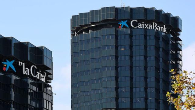 Oficinas de Caixabank en la Diagonal de Barcelona / EFE