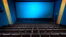 Sala de cine vacía / PIXABAY