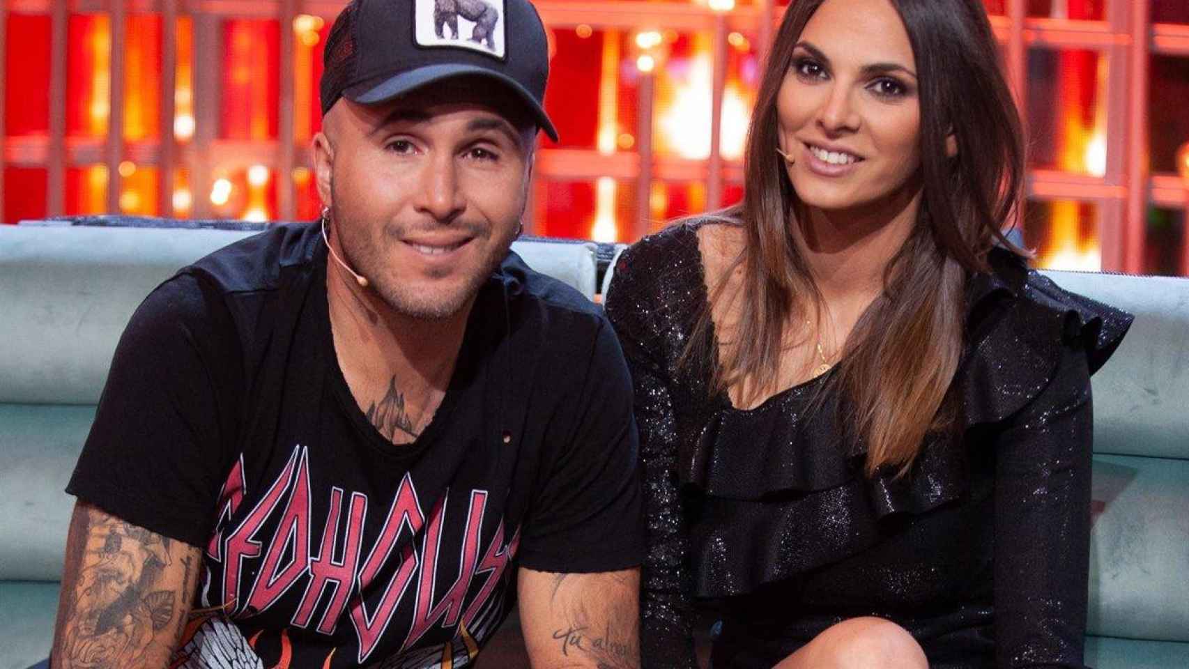 Kiko Rivera e Irene Rosales posan en un plató de Telecinco / EP