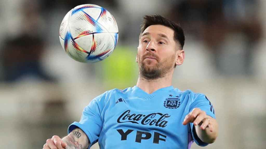 Leo Messi durante un entrenamiento con la selección argentina en Abu Dhabi