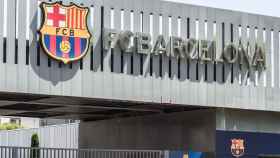 Imagen de la entrada del parking del Camp Nou, donde llegan informes de mensajeros / REDES