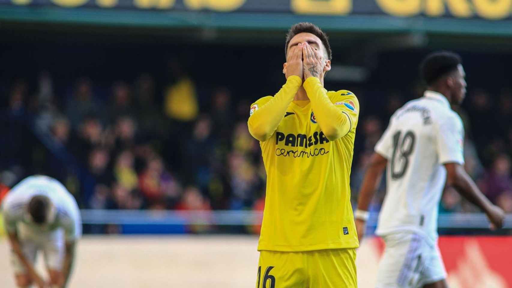 Álex Baena, jugador del Villarreal, durante un partido contra el Real Madrid / EFE