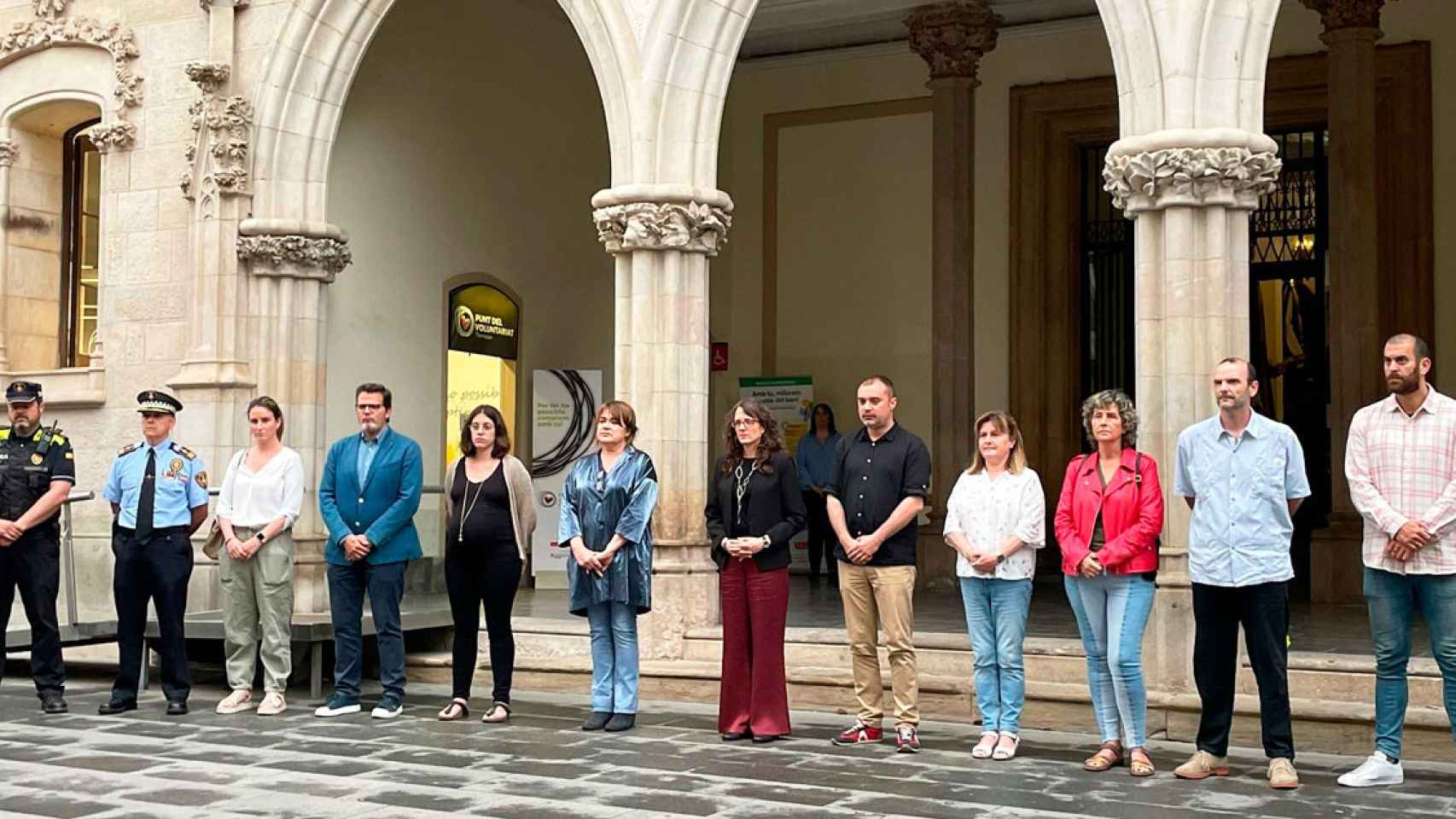 Minuto de silencio en Terrassa por el asesinato de dos mujeres que obligaron a casarse / EP