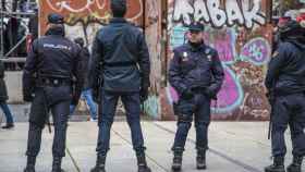 Una foto de archivo de agentes de la Policía Nacional en una operación Muere un hombre tras ser disparado en la cabeza en Pamplona