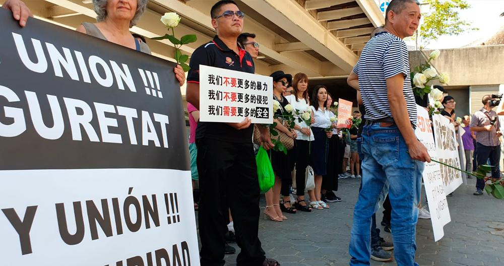 Protesta en el Puerto Olímpico de Barcelona por la muerte de 'Lee' / TWITTER