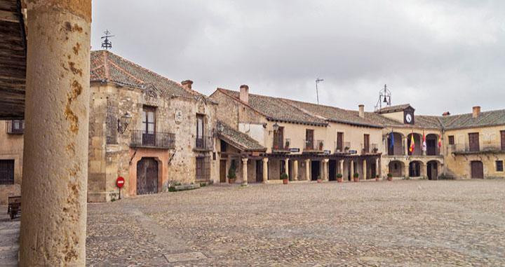 Plaza mayor de Pedraza / WIKIPEDIA