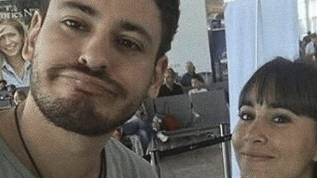 Los exconcursantes de OT Cepeda y Aitana, en el aeropuerto de El Prat para irse de escapada de fin de semana / EP