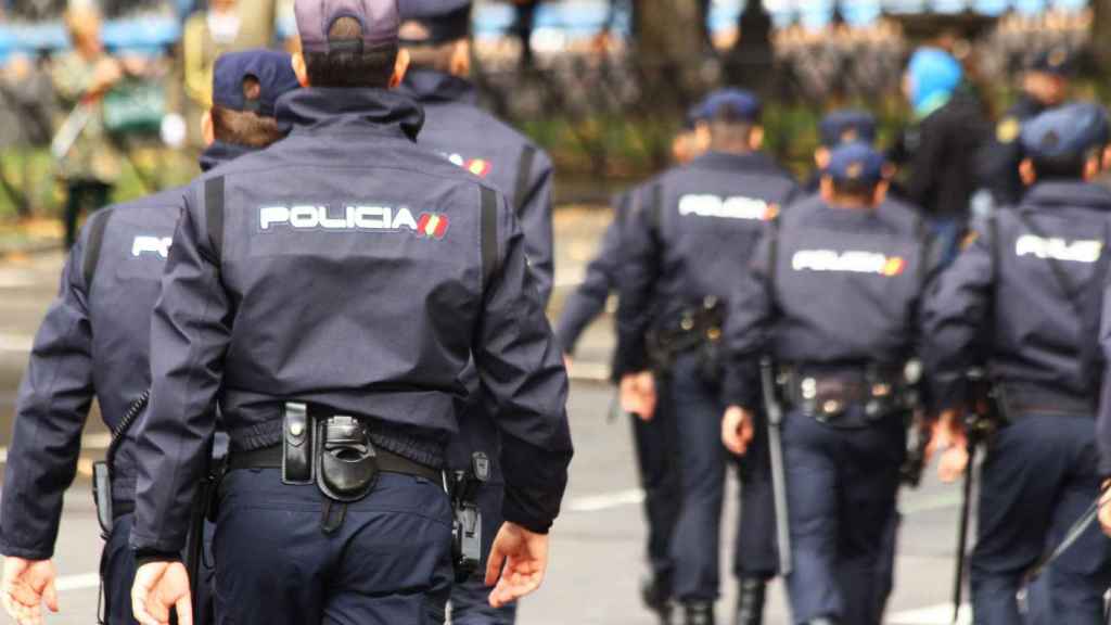 Agentes de la Policía Nacional, como los que intervienen en operaciones y controles de alcoholemia  / CG