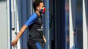 Neymar Junior llegando al campo de entrenamiento del PSG / EFE