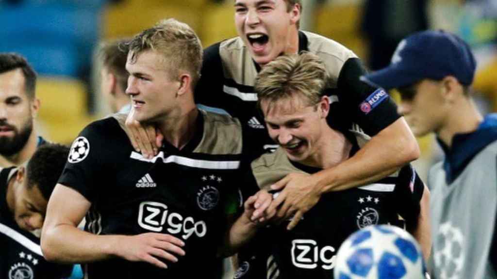 De Ligt y De Jong en el centro de la imagen / INSTAGRAM