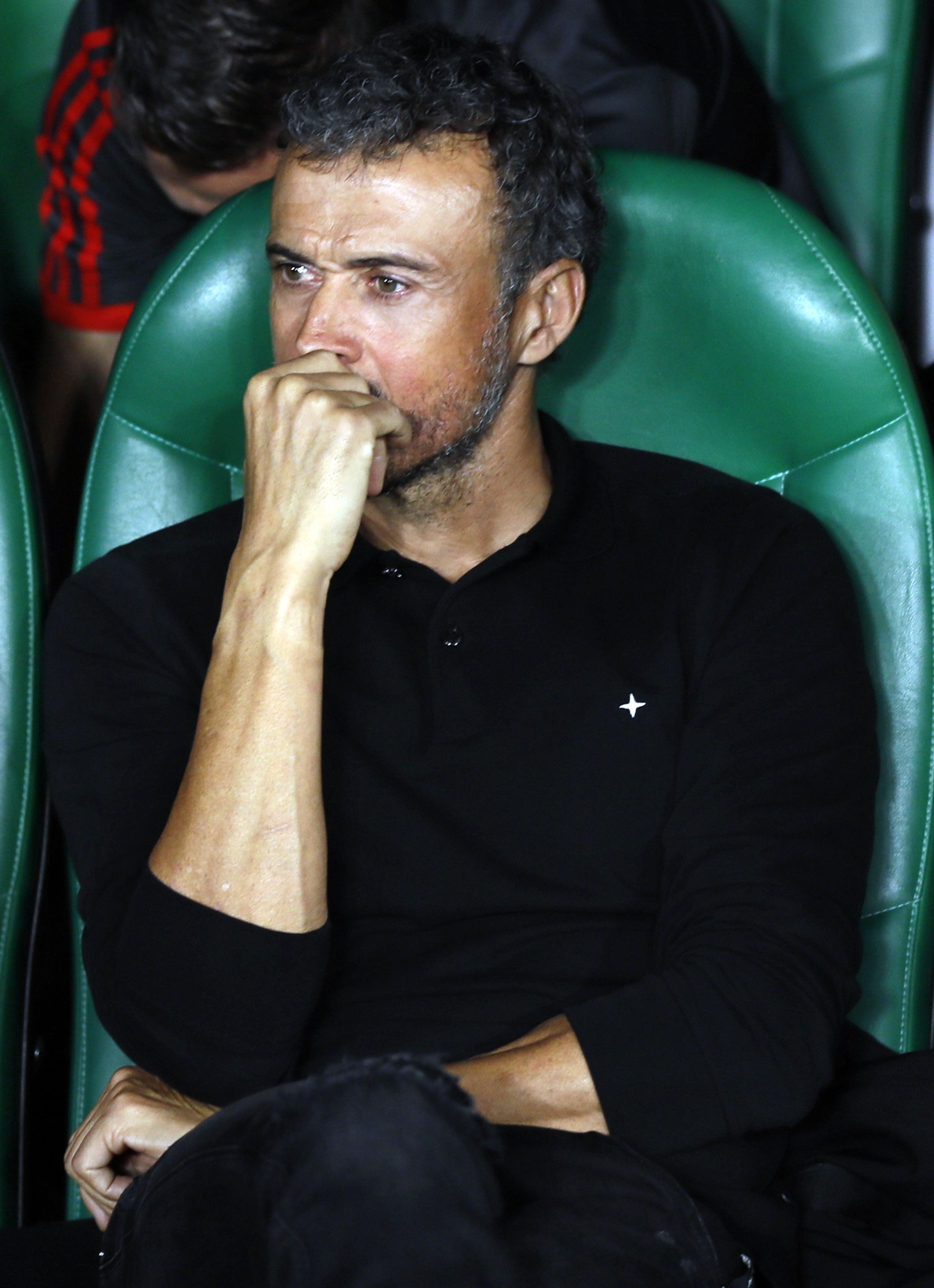 Luis Enrique en el banquillo frente a Inglaterra / EFE