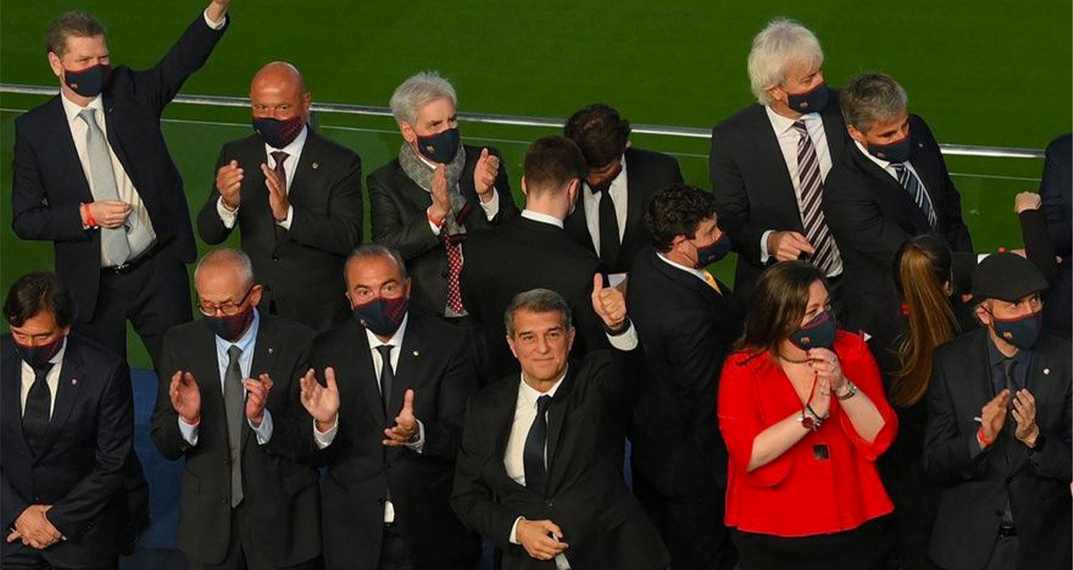 La junta directiva del Barça en el acto de investidura de Joan Laporta / FCB