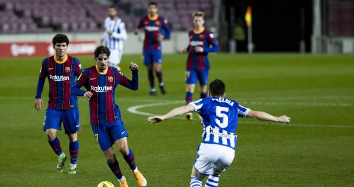 Trincao y Carles Aleñá ante la Real Sociedad / FC BARCELONA