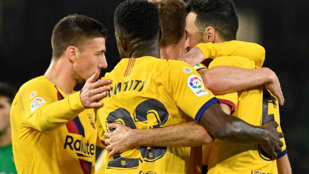 Los jugadores del Barça celebrando el tanto de Sergio Busquets / EFE