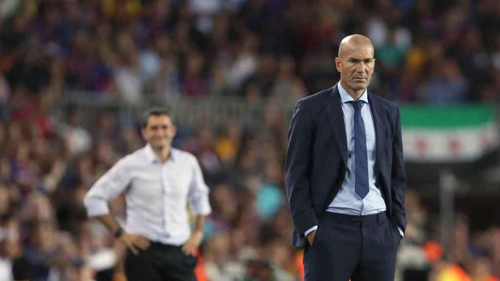 Zidane y Valverde en un clásico / EFE