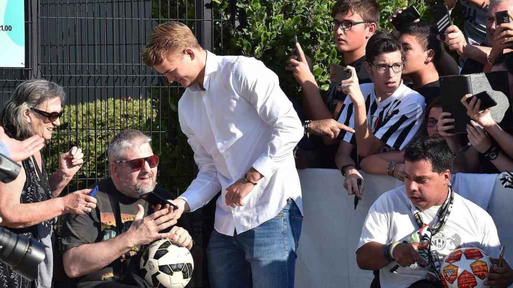 Matthijs de Ligt en su llegada a Turín / EFE