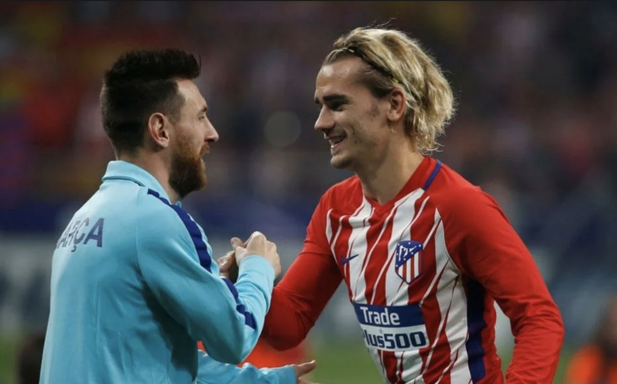 Una foto de Antoine Griezmann y Leo Messi durante un Atlético de Madrid - Barça / EFE