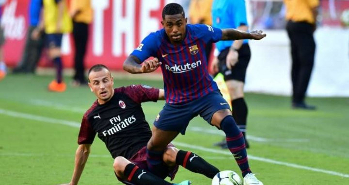 Malcom en una acción del partido de pretemporada Barça-Milan / EFE