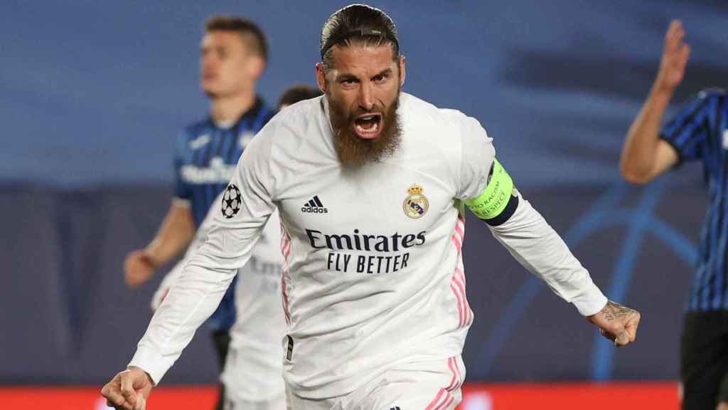 Sergio Ramos celebra su gol contra el Atalanta / EFE