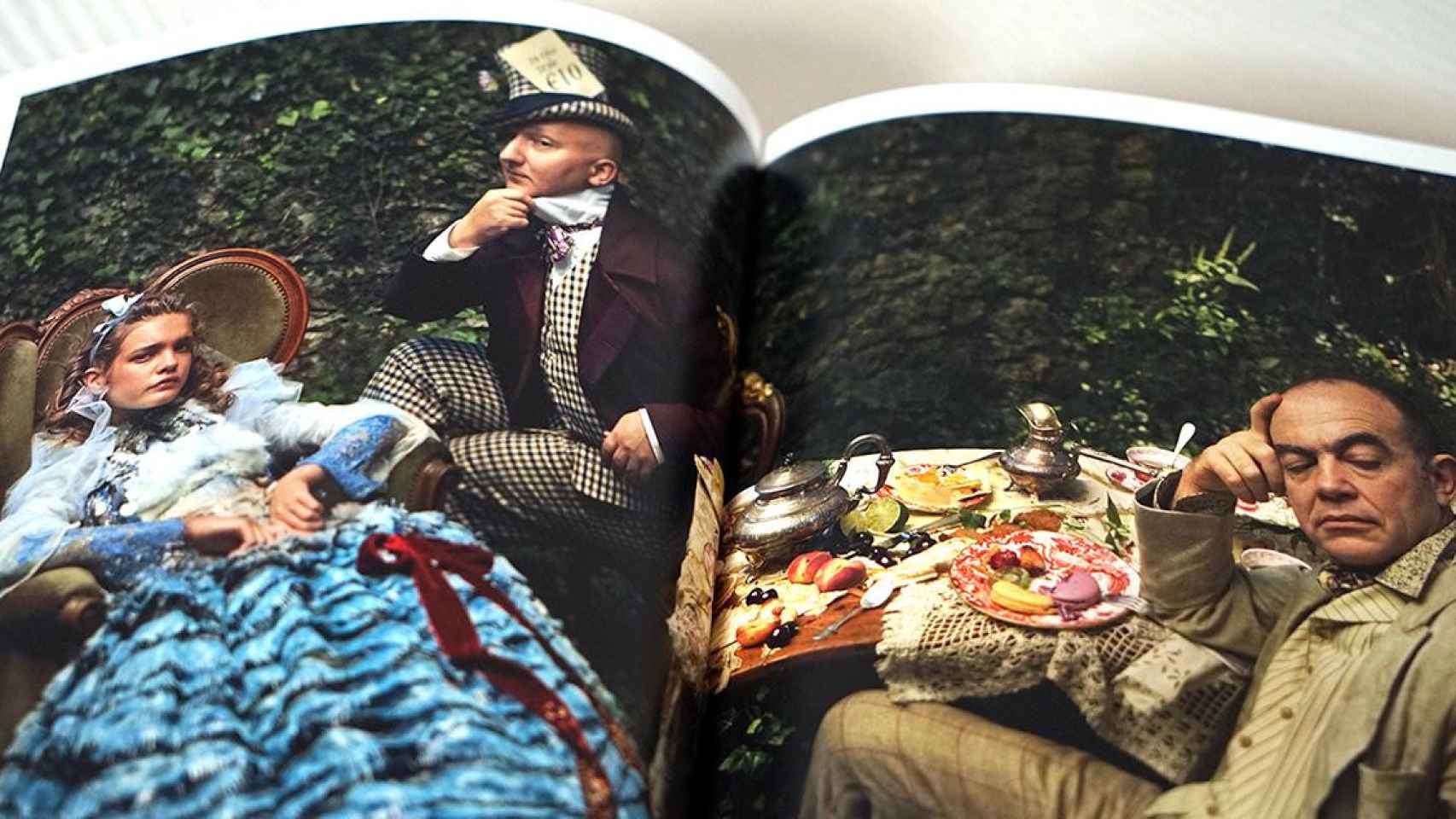 'Alice in Wonderland', uno de los trabajos de moda más aclamados de Annie Leibovitz