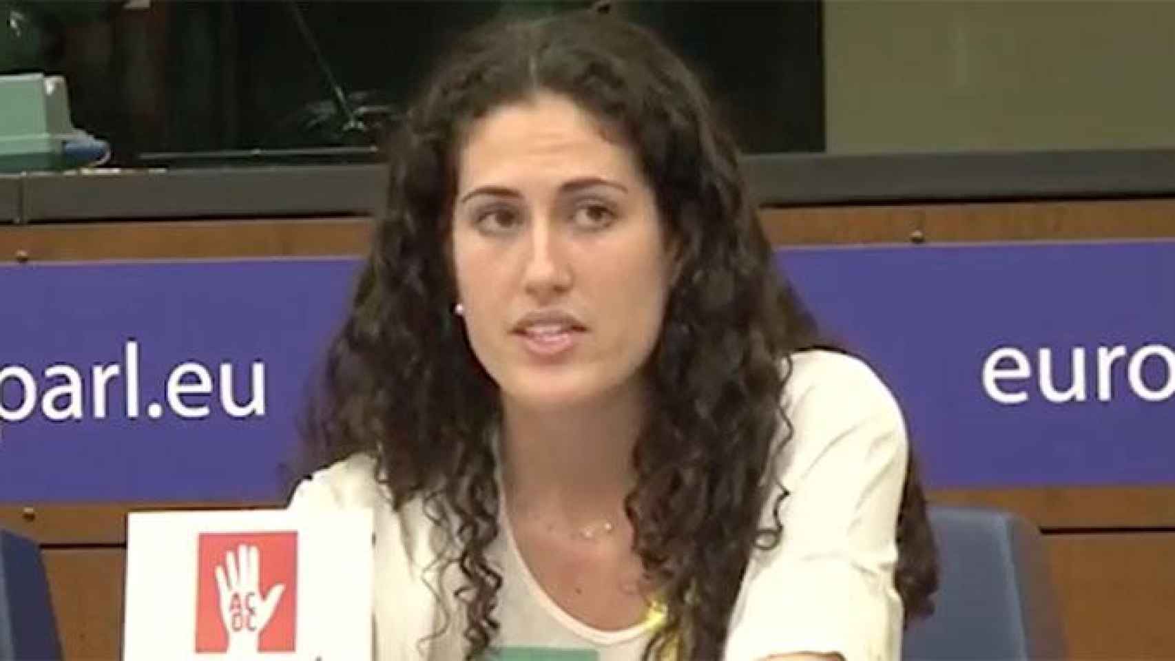 Anna Forn, hija del exconsejero de Interior Joaquim Forn, en una conferencia en la UE / CG