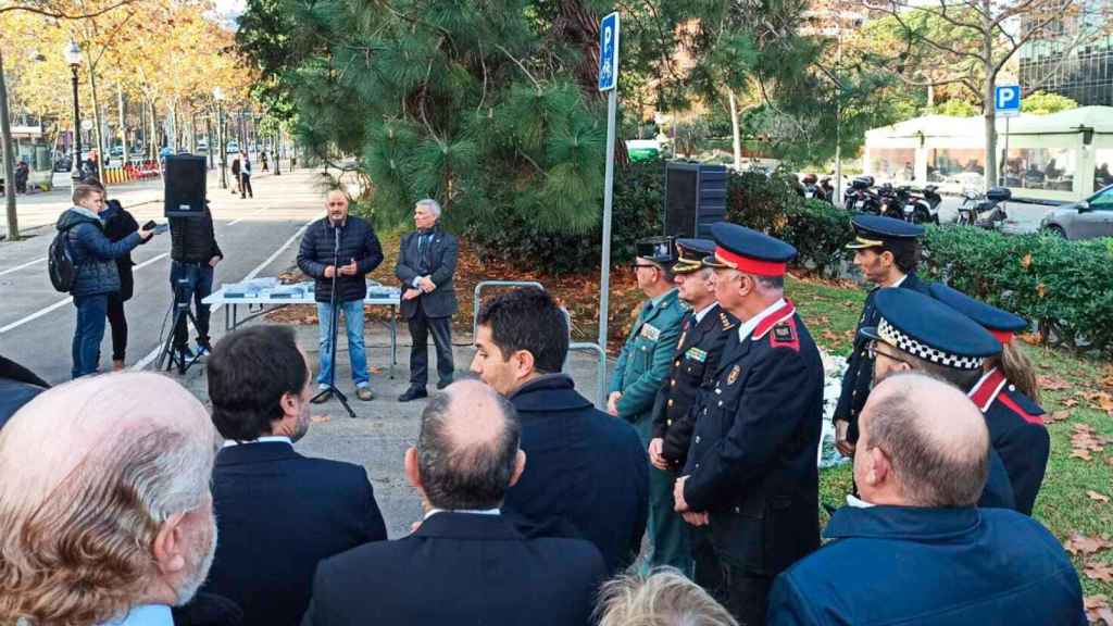 Imagen del homenaje al guardia urbano asesinado por ETA en Barcelona / Cedida