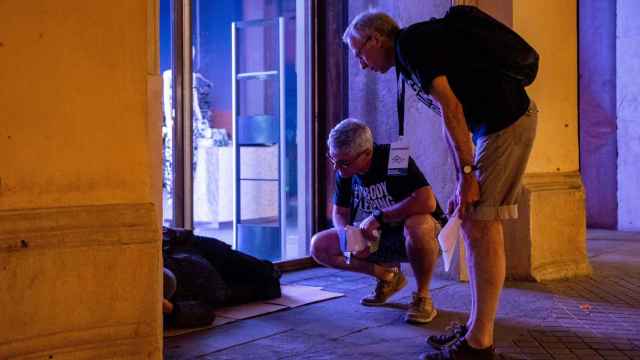 Voluntarios de Arrels encuestan a más de 300 personas sin hogar en Barcelona / EUROPA PRESS