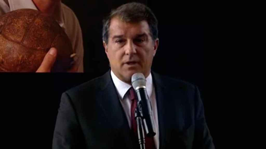 El expresidente del Barça Joan Laporta en la despedida a Johan Cruyff.