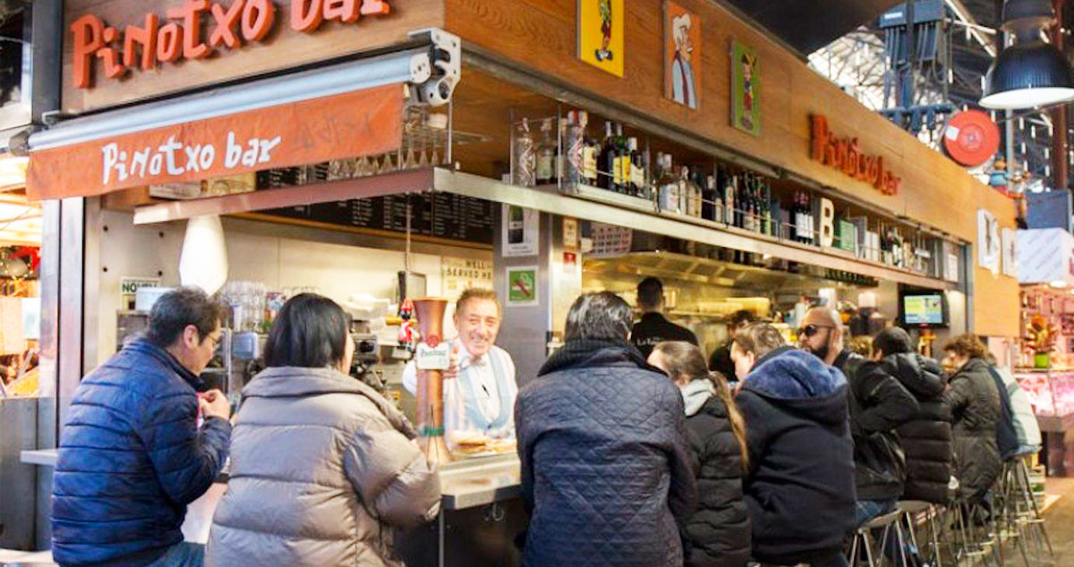 El bar Pinotxo del mercado de La Boqueria, en Barcelona